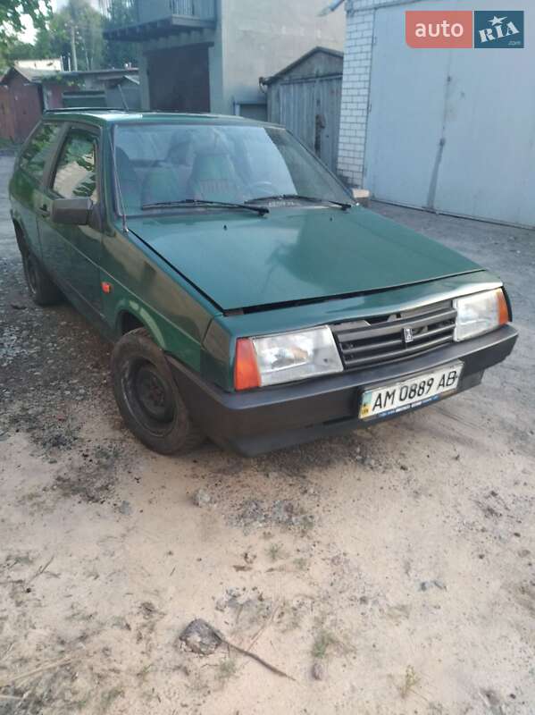 Хэтчбек ВАЗ 2108 1992 в 