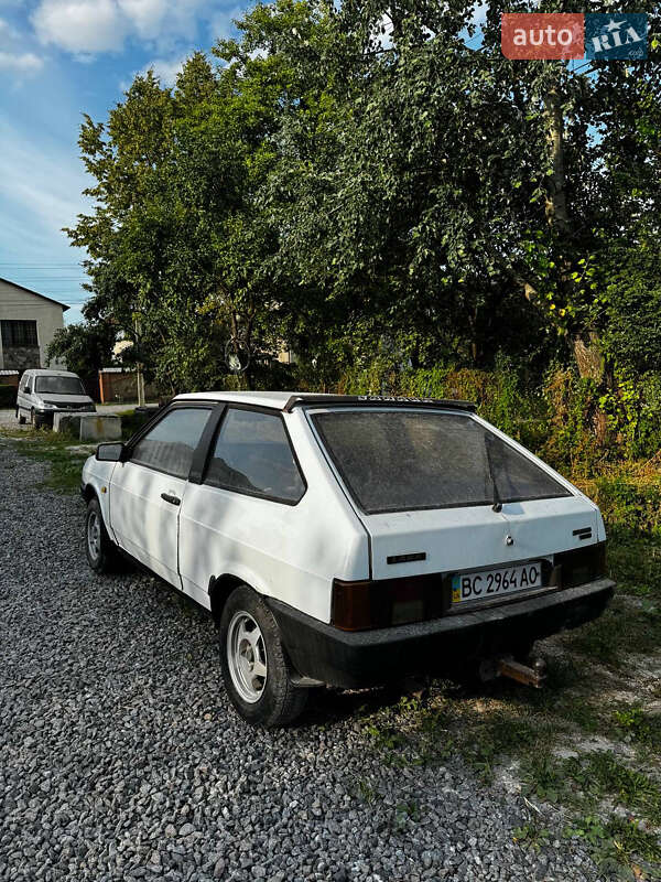 Хэтчбек ВАЗ / Lada 2108 1990 в Бродах