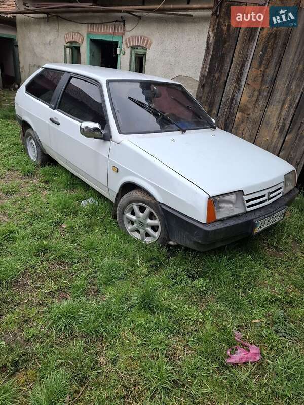 Хэтчбек ВАЗ / Lada 2108 1990 в Великих Лучках