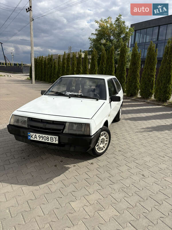 Хэтчбек ВАЗ 2108 1987 в 