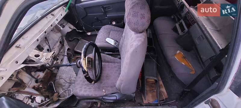 Хетчбек ВАЗ / Lada 2108 1986 в Львові фото 6 Хетчбек ВАЗ / Lada 2108 1986 в Львові