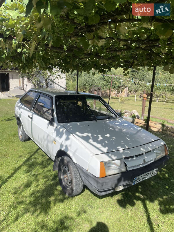 Хэтчбек ВАЗ / Lada 2108 1993 в Львове