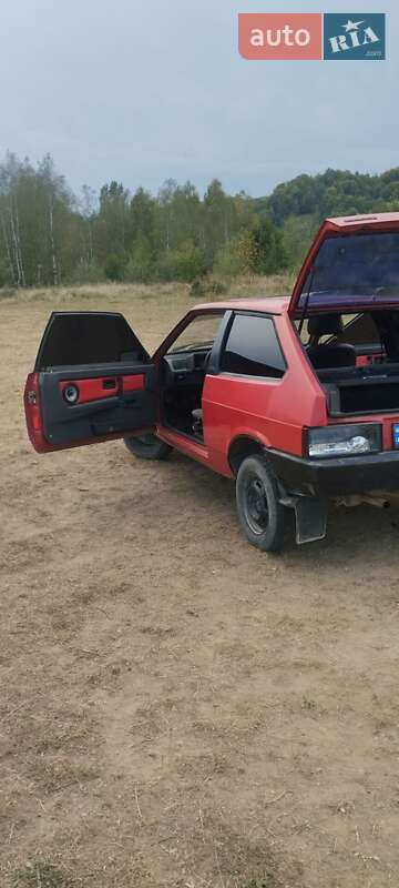 Хетчбек ВАЗ / Lada 2108 1993 в Надвірній