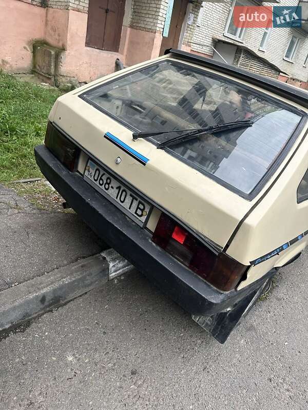 Хэтчбек ВАЗ / Lada 2108 1987 в Стрые