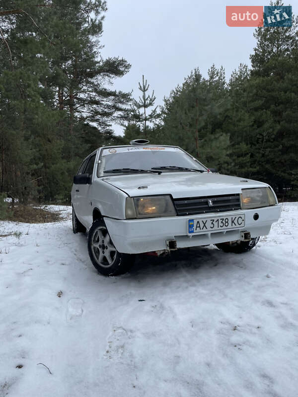 Хэтчбек ВАЗ 2108 1992 в 