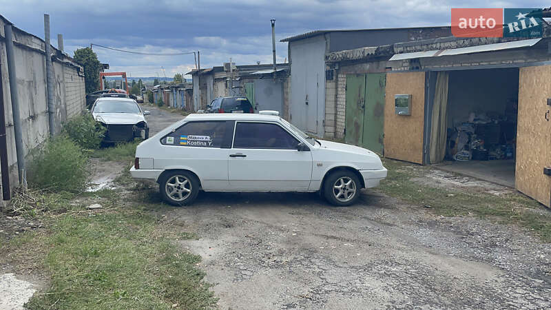Хэтчбек ВАЗ / Lada 2108 1992 в Киеве