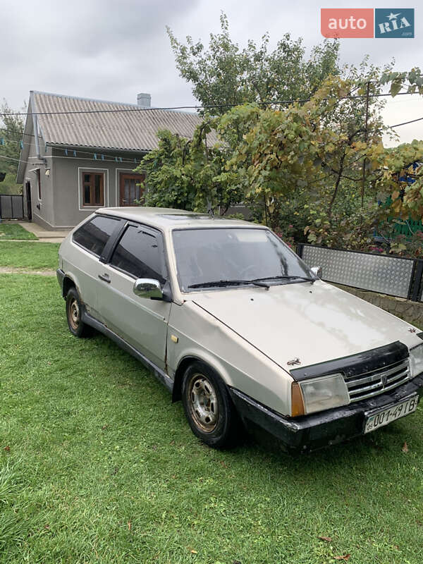 Хэтчбек ВАЗ 2108 1988 в 