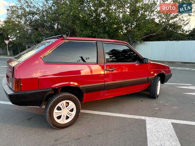 Хэтчбек ВАЗ / Lada 2108 1991 в Измаиле