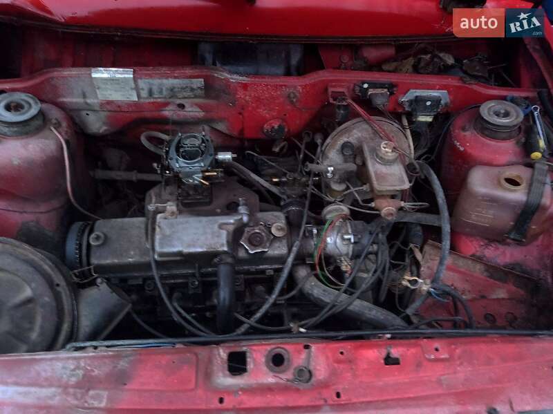 Хетчбек ВАЗ / Lada 2108 1991 в Вижниці фото 3 Хетчбек ВАЗ / Lada 2108 1991 в Вижниці