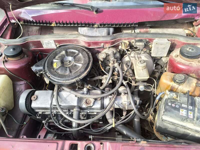 Хэтчбек ВАЗ / Lada 2108 1989 в Гадяче