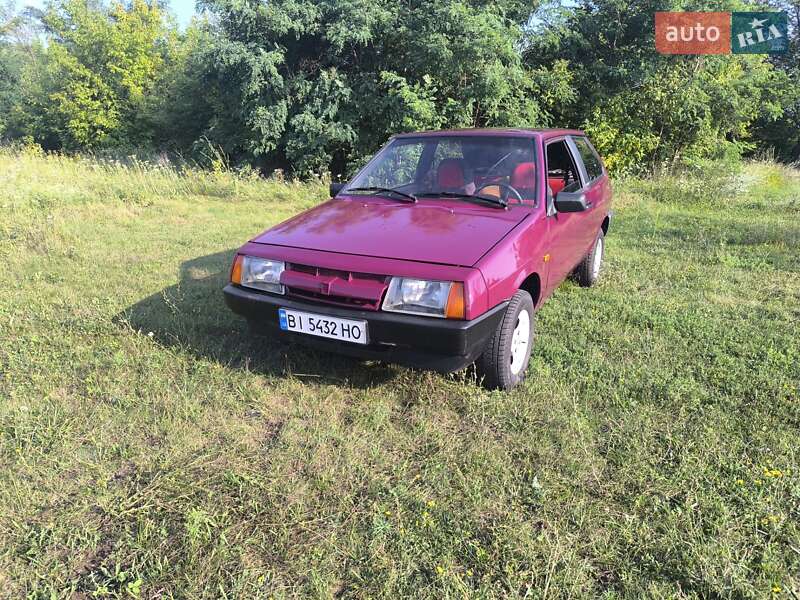 Хэтчбек ВАЗ / Lada 2108 1989 в Гадяче