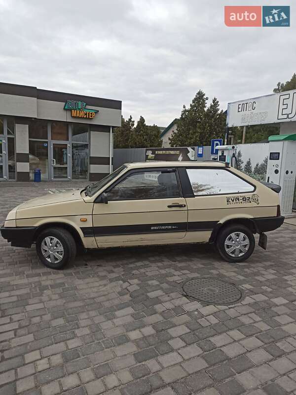 Хэтчбек ВАЗ / Lada 2108 1987 в Горишних Плавнях