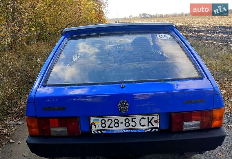 Хэтчбек ВАЗ / Lada 2108 1990 в Хороле