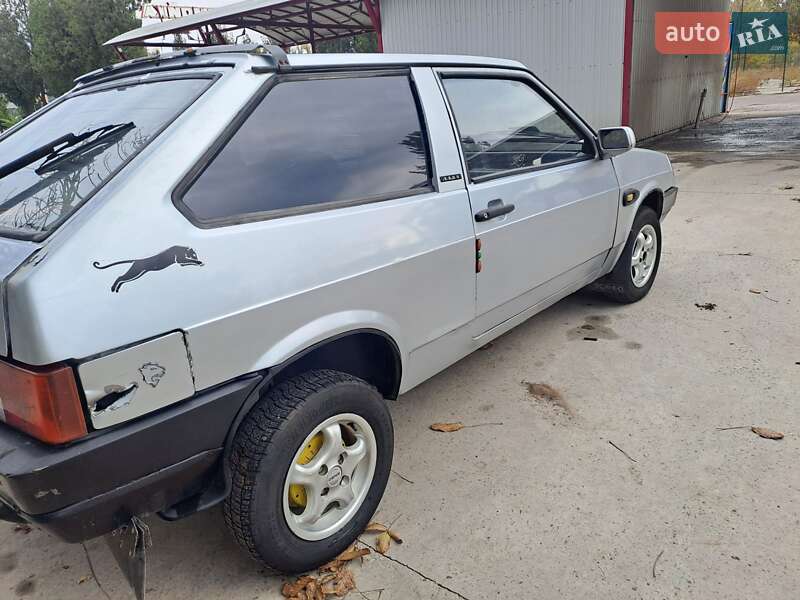 Хэтчбек ВАЗ / Lada 2108 1991 в Херсоне