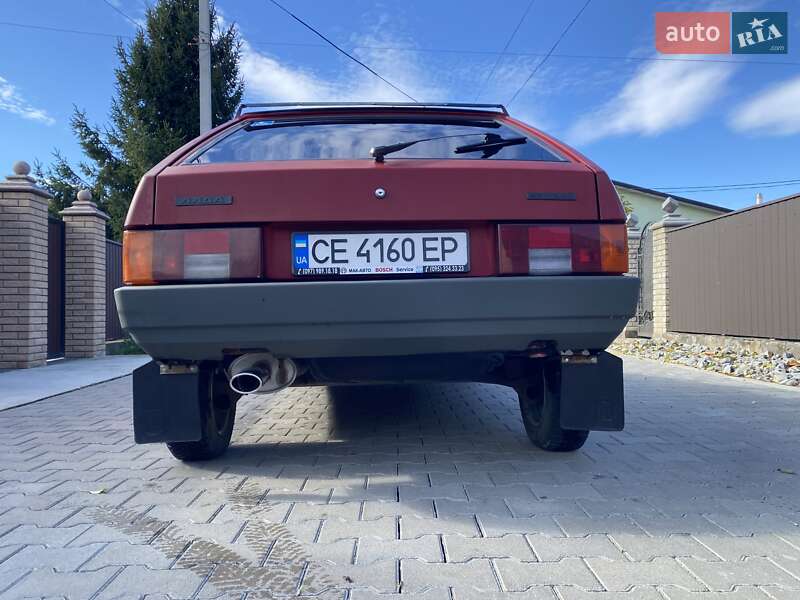 Хэтчбек ВАЗ / Lada 2108 1990 в Черновцах