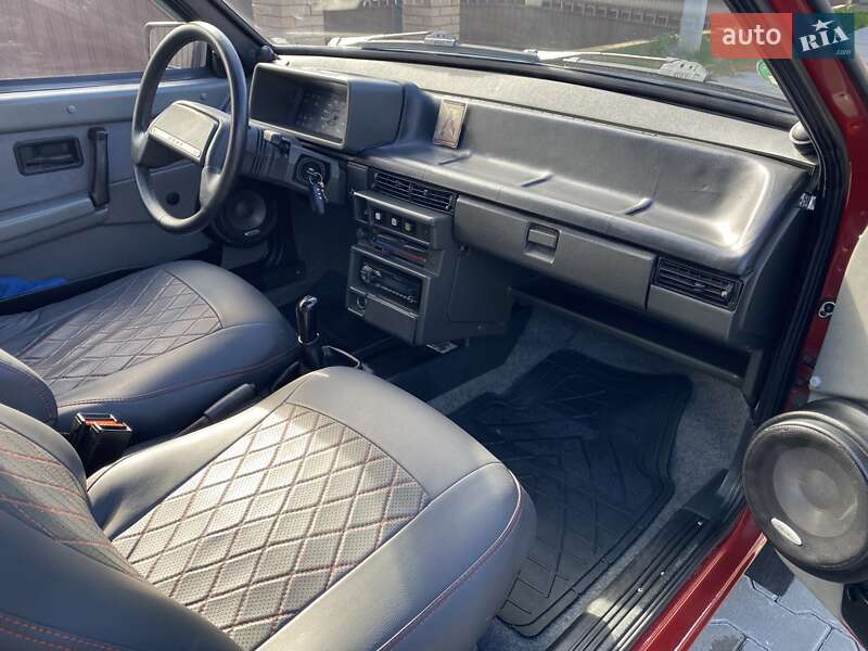 Хэтчбек ВАЗ / Lada 2108 1990 в Черновцах