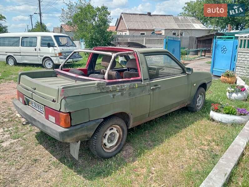 Хэтчбек ВАЗ / Lada 2108 1991 в Синельниково фото 2 Хэтчбек ВАЗ / Lada 2108 1991 в Синельниково