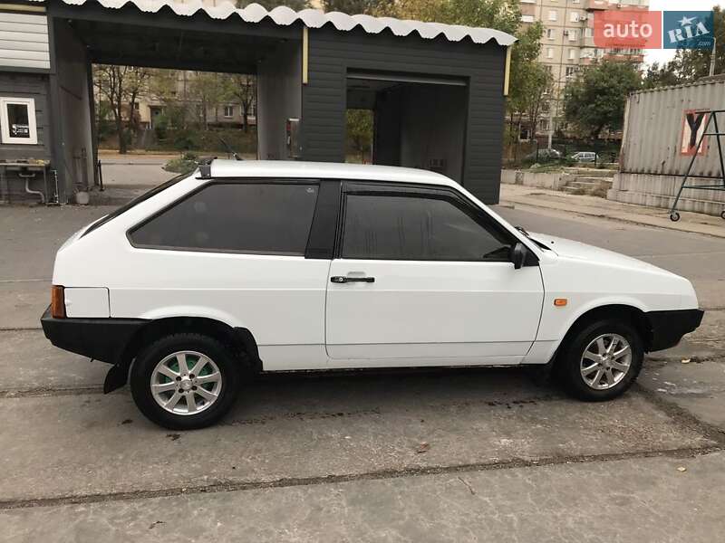 Хетчбек ВАЗ / Lada 2108 1986 в Запоріжжі фото 5 Хетчбек ВАЗ / Lada 2108 1986 в Запоріжжі