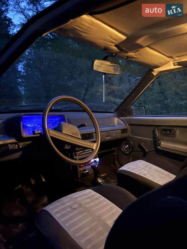 Хэтчбек ВАЗ / Lada 2108 1993 в Чернигове