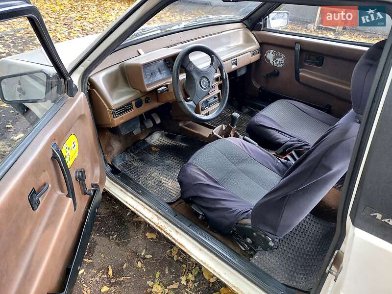 Хетчбек ВАЗ / Lada 2108 1986 в Дніпрі фото 12 Хетчбек ВАЗ / Lada 2108 1986 в Дніпрі