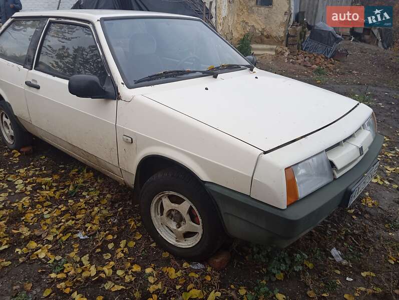 Хэтчбек ВАЗ / Lada 2108 1991 в Великом Бурлуке фото 2 Хэтчбек ВАЗ / Lada 2108 1991 в Великом Бурлуке