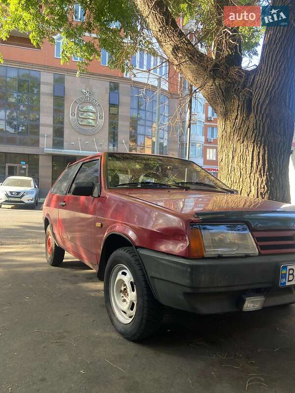 Хэтчбек ВАЗ / Lada 2108 1994 в Одессе фото 2 Хэтчбек ВАЗ / Lada 2108 1994 в Одессе