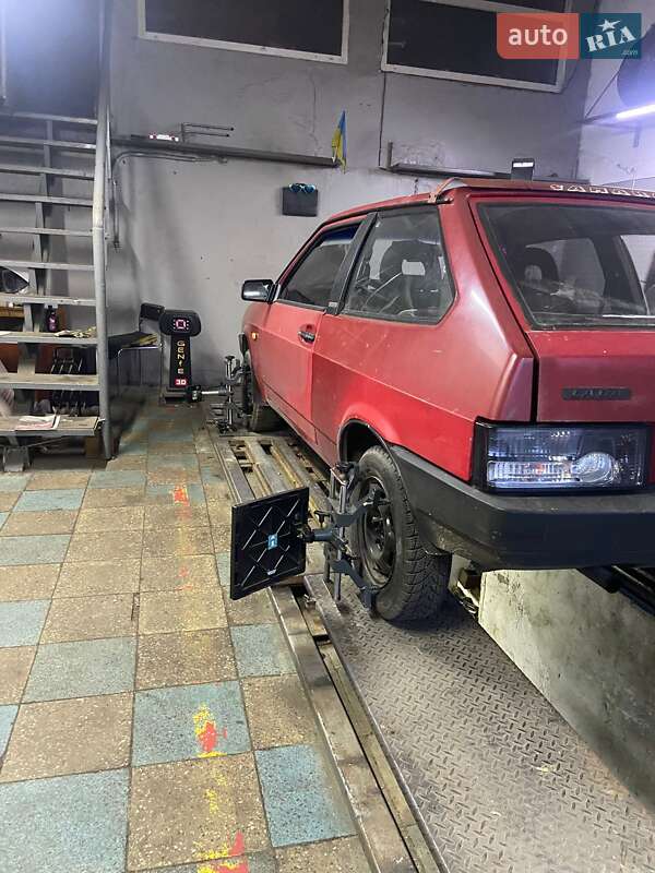 Хэтчбек ВАЗ / Lada 2108 1994 в Одессе фото 5 Хэтчбек ВАЗ / Lada 2108 1994 в Одессе