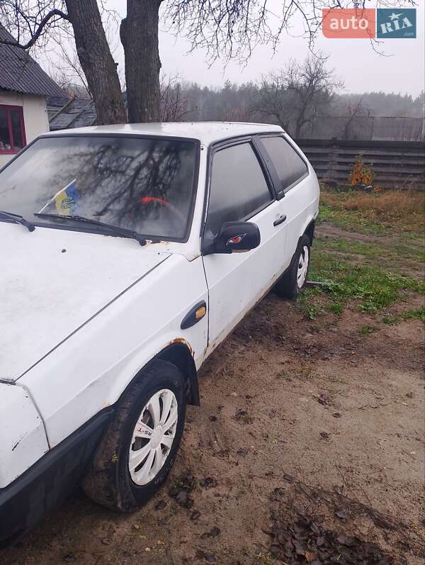 Хетчбек ВАЗ / Lada 2108 1990 в Житомирі фото 3 Хетчбек ВАЗ / Lada 2108 1990 в Житомирі