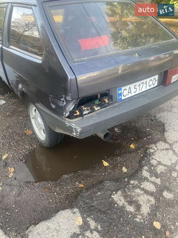 Хэтчбек ВАЗ / Lada 2108 1991 в Черкассах фото 2 Хэтчбек ВАЗ / Lada 2108 1991 в Черкассах