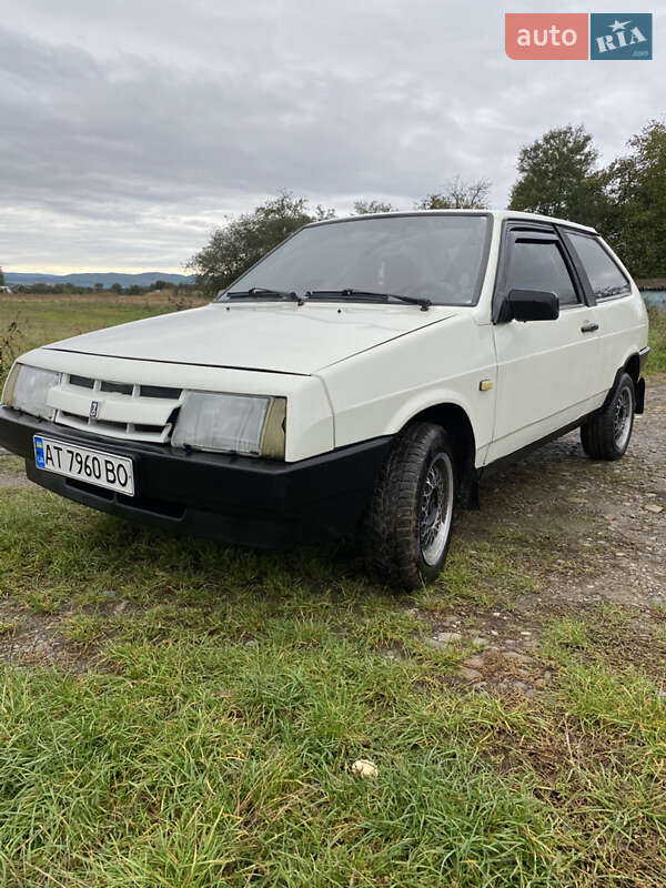 Хетчбек ВАЗ / Lada 2108 1991 в Коломиї фото 5 Хетчбек ВАЗ / Lada 2108 1991 в Коломиї