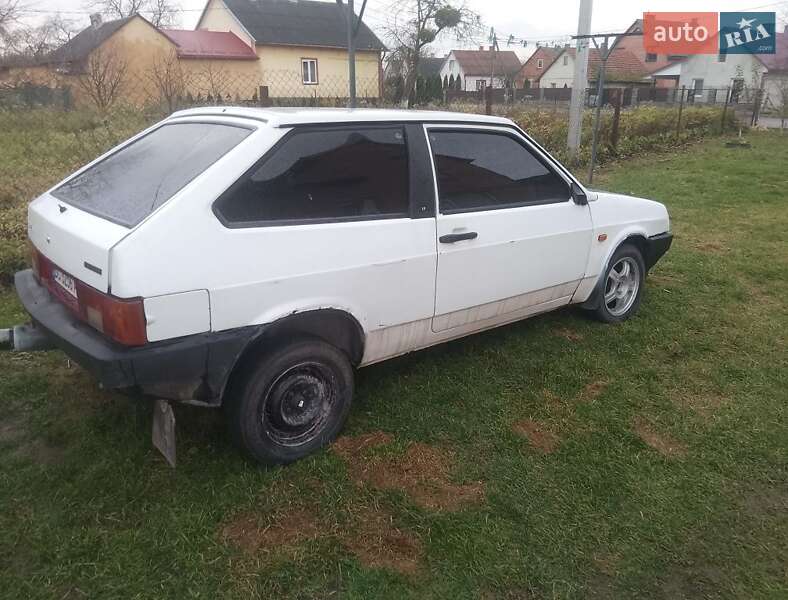Хэтчбек ВАЗ / Lada 2108 1992 в Львове фото 4 Хэтчбек ВАЗ / Lada 2108 1992 в Львове