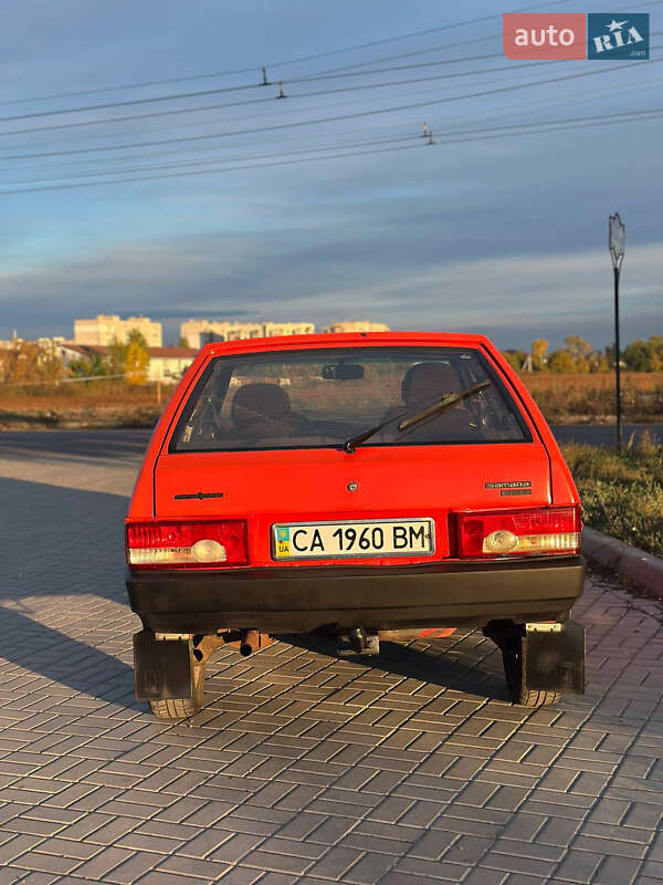 Хетчбек ВАЗ / Lada 2108 1992 в Черкасах фото 4 Хетчбек ВАЗ / Lada 2108 1992 в Черкасах
