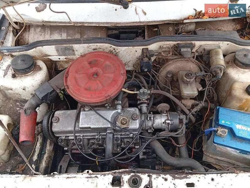 Хетчбек ВАЗ / Lada 2108 1986 в Дніпрі фото 6 Хетчбек ВАЗ / Lada 2108 1986 в Дніпрі