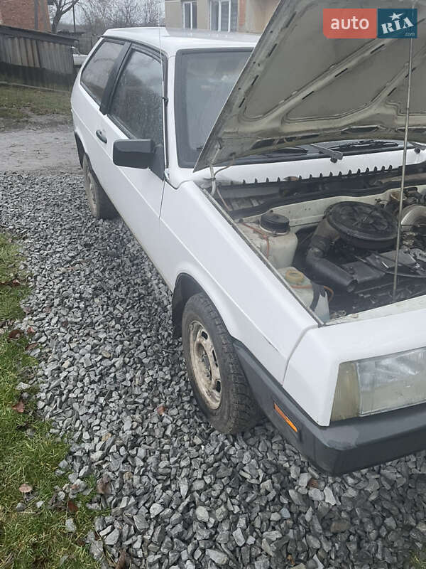 Хетчбек ВАЗ / Lada 2108 1991 в Чернівцях фото 8 Хетчбек ВАЗ / Lada 2108 1991 в Чернівцях
