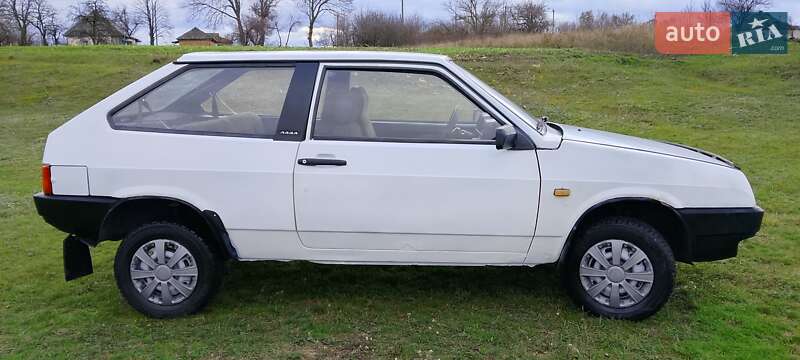 Хэтчбек ВАЗ / Lada 2108 1997 в Полтаве фото 4 Хэтчбек ВАЗ / Lada 2108 1997 в Полтаве