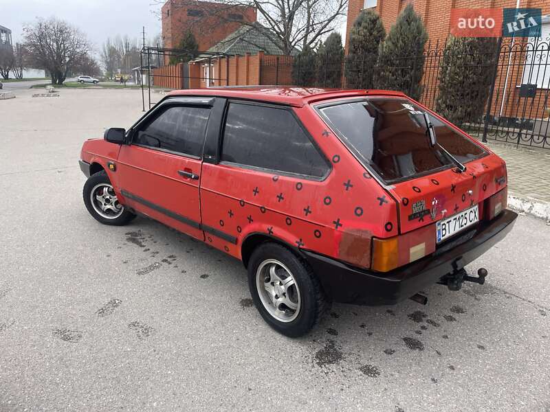 Хэтчбек ВАЗ / Lada 2108 1992 в Херсоне фото 4 Хэтчбек ВАЗ / Lada 2108 1992 в Херсоне