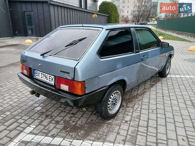 Хэтчбек ВАЗ / Lada 2108 1994 в Каменец-Подольском