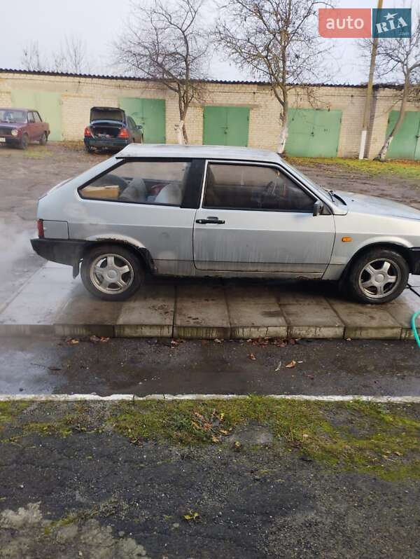 Хэтчбек ВАЗ / Lada 2108 1999 в Ниве Трудовой фото 3 Хэтчбек ВАЗ / Lada 2108 1999 в Ниве Трудовой