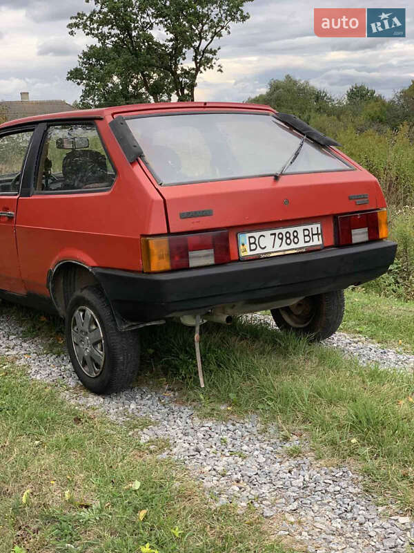 Хэтчбек ВАЗ / Lada 2108 1991 в Яворове