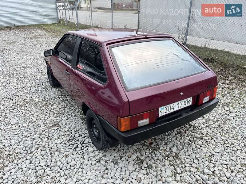Хэтчбек ВАЗ / Lada 2108 1990 в Каменец-Подольском