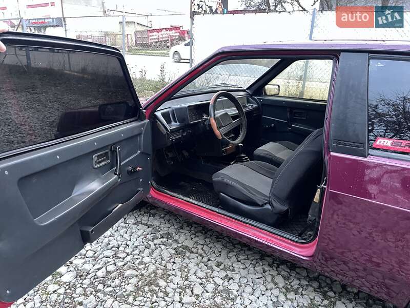 Хэтчбек ВАЗ / Lada 2108 1990 в Каменец-Подольском