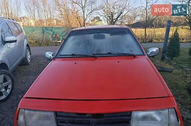 Хэтчбек ВАЗ 2108 1991 в Львове