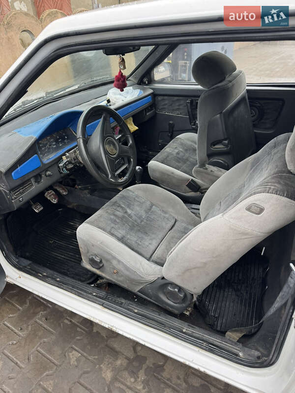 Хэтчбек ВАЗ / Lada 2108 1992 в Тарутине