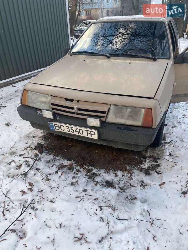Хэтчбек ВАЗ / Lada 2108 1988 в Львове