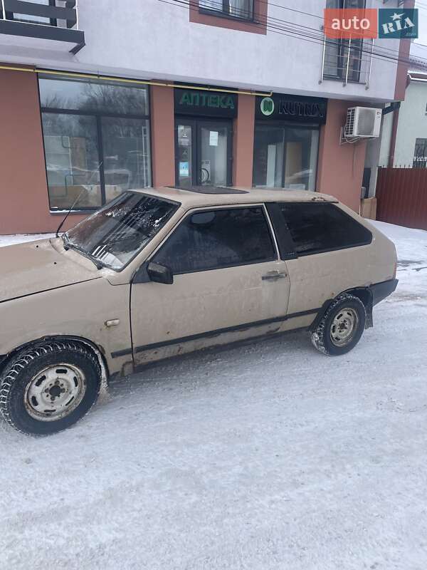 Хэтчбек ВАЗ / Lada 2108 1988 в Львове фото 7 Хэтчбек ВАЗ / Lada 2108 1988 в Львове