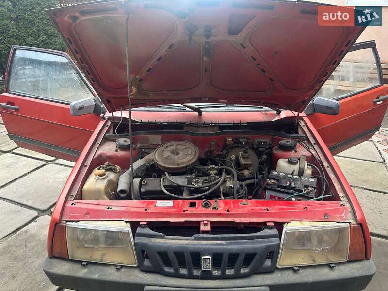Хэтчбек ВАЗ / Lada 2108 1992 в Львове фото 6 Хэтчбек ВАЗ / Lada 2108 1992 в Львове