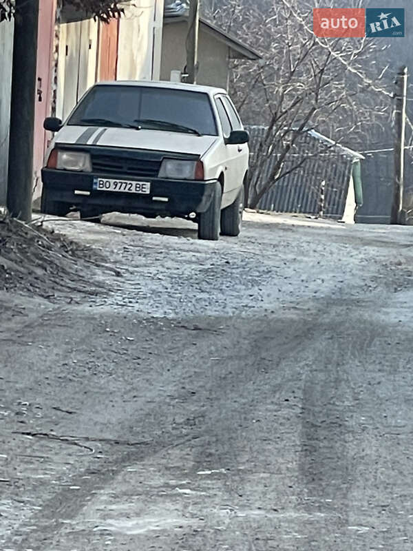 Хэтчбек ВАЗ / Lada 2108 1988 в Чорткове фото 6 Хэтчбек ВАЗ / Lada 2108 1988 в Чорткове