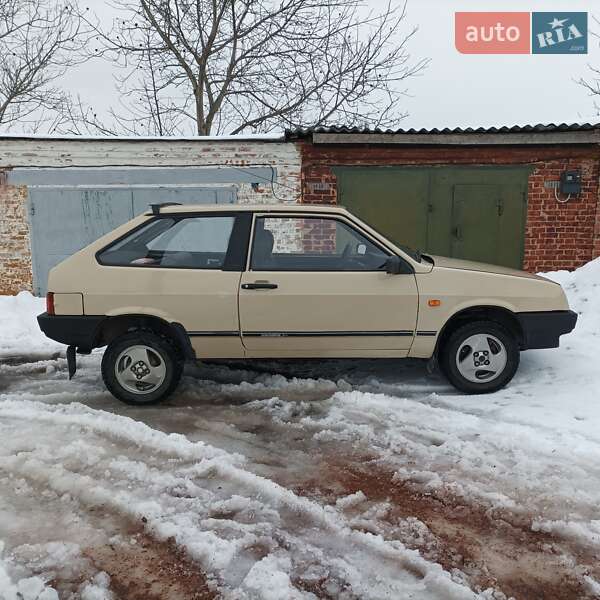 Хэтчбек ВАЗ / Lada 2108 1987 в Нежине фото 3 Хэтчбек ВАЗ / Lada 2108 1987 в Нежине
