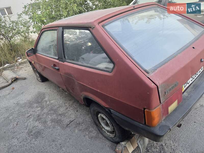 Хэтчбек ВАЗ / Lada 2108 1992 в Львове фото 3 Хэтчбек ВАЗ / Lada 2108 1992 в Львове