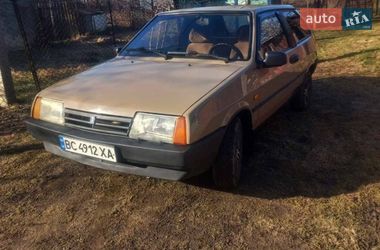 Хетчбек ВАЗ 2108 1987 в Стрию